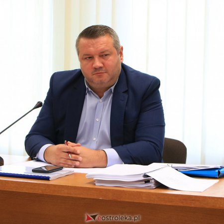Rada miasta zdecydowała: Prezydent Ostrołęki nie uzyskał absolutorium