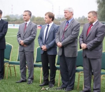 Uroczyste otwarcie boiska piłkarskiego ze sztuczną nawierzchnią (ZDJĘCIA, WIDEO)