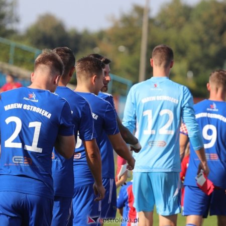 Błysk Kolumbijczyków. Narew na wyjeździe wygrała z Mazurem Gostynin