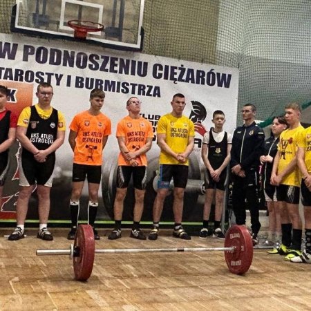 Sztangiści Atlety pokazali klasę. "Bardzo udany start debiutantów i całej drużyny" [ZDJĘCIA]