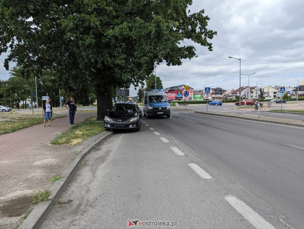 Rowerzysta Potr Cony Na Rondzie Niedzia Kowskiej Kolejny Niebezpieczny Wypadek W Ostro Ce