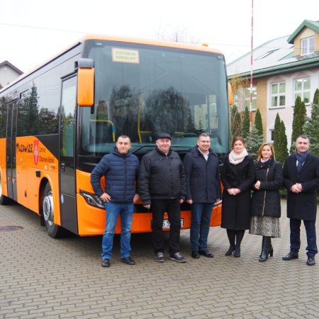 Nowy autobus szkolny w gminie Olszewo-Borki