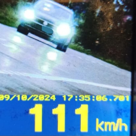 111 km/h w terenie zabudowanym! 18-latek stracił prawo jazdy