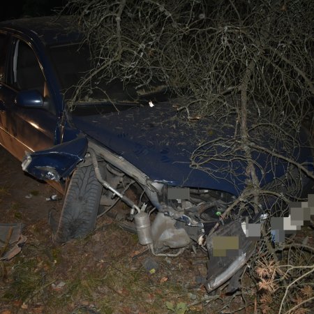 Pijany kierowca, dwie pijane nastolatki i kolizja. Sprawca trafił do aresztu, nastolatkami zajmie się sąd rodzinny [ZDJĘCIA]