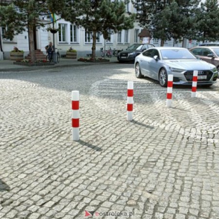 Z Placu Bema znikną słupki! Będzie też zmiana organizacji ruchu. "Wobec braku wymiernych efektów"