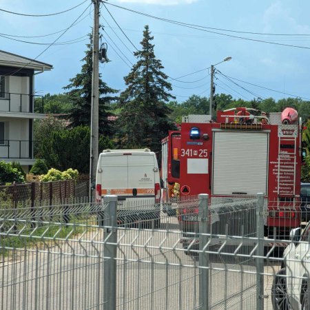 Incydent podczas prac ziemnych. Wezwano strażaków i pogotowie gazowe [ZDJĘCIA]