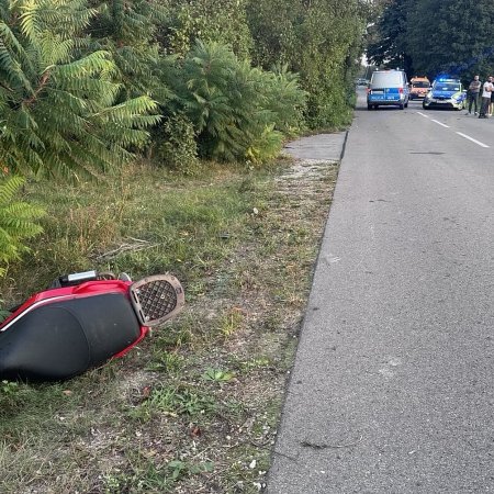 Bez kasku i uprawnień: 13-latek w ciężkim stanie po wypadku [ZDJĘCIA]