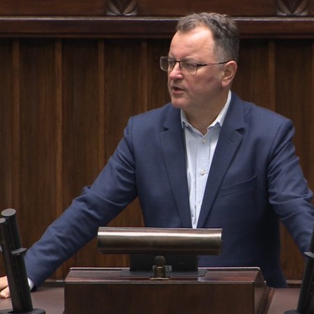 Czartoryski o "podwójnej hańbie". Do PSL: Jesteście w takim rządzie, który to toleruje? [WIDEO]