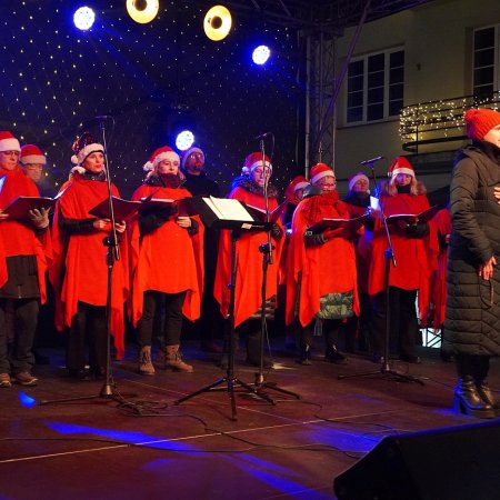 Kurpiowski Jarmark Bożonarodzeniowy: Koncert Chóru Kameralnego [WIDEO, ZDJĘCIA]