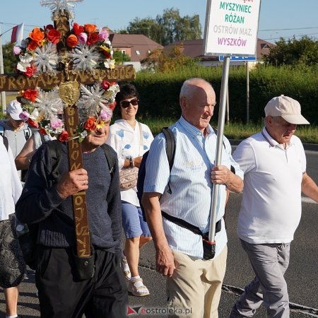 Pielgrzymka na Jasną Górę 2024 coraz bliżej Częstochowy [ZDJĘCIA]