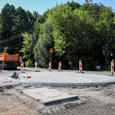 Uwaga kierowcy! Utrudnienia w ruchu na skrzyżowaniu ulic Słonecznej i Stacha Konwy