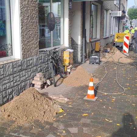 Ulica Kilińskiego rozkopana, ale nie z powodu remontu. Miasto nie zarzuciło tematu [ZDJĘCIA]