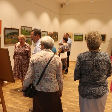 Malarstwo Zofii Stanowskiej na wystawie w Muzeum Kultury Kurpiowskiej [ZDJĘCIA]