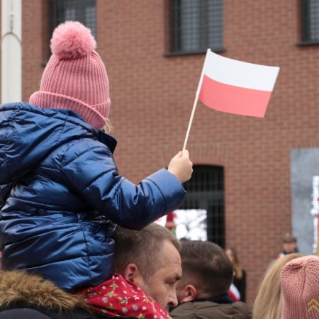 "Niepodległa do hymnu" - wspólnie zaśpiewali "Mazurka Dąbrowskiego" w MŻW [ZDJĘCIA]