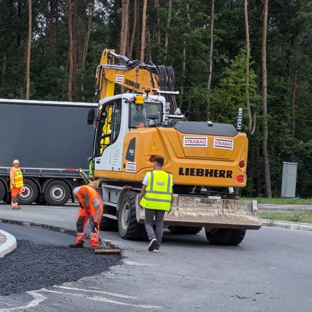 Utrudnienia w ruchu na rondzie Siemowita III: Prace budowlane w toku [ZDJĘCIA]