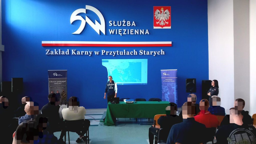 Podróżnik z wizytą w więzieniu w Przytułach Starych. Spotkanie z niezwykłym przesłaniem