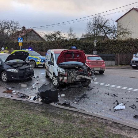 Poważny wypadek drogowy w Zamościu koło Ostrołęki [WIDEO, ZDJĘCIA]