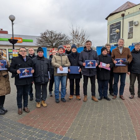 Akcja posła Grabowskiego. Zbierali podpisy poparcia dla Karola Nawrockiego [ZDJĘCIA]