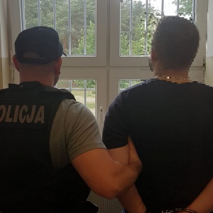 Narkotykowy duet z Ostrołęki zatrzymany. To 17 i 30-latek