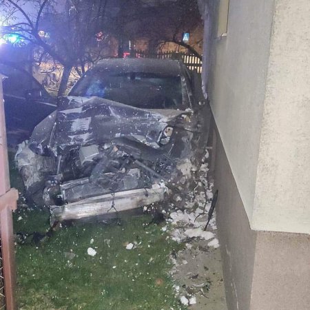 Poważny wypadek z udziałem pijanego kierowcy w Troszynie [ZDJĘCIA]