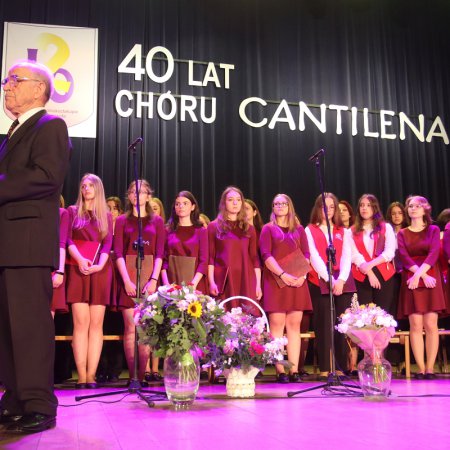 646 chórzystek i jeden profesor. Cantilena świętuje 40-lecie [WIDEO, ZDJĘCIA]